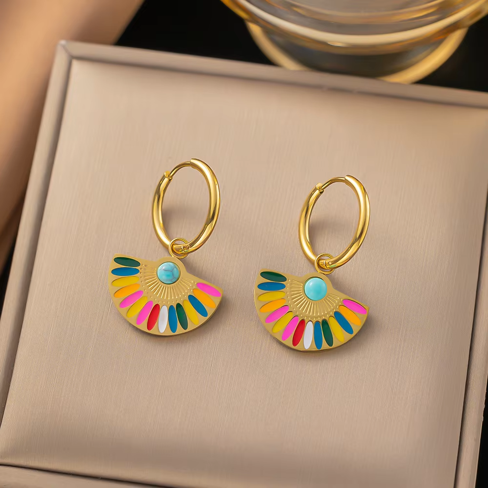 Design 147 - 18K Gold Plated Hypoallergenic No Tarnish Stainless Steel Stud Earrings.